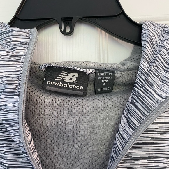 RUNNING JACKET - Picture 3 of 4